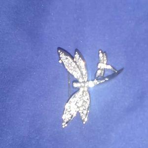Dragonfly brooch